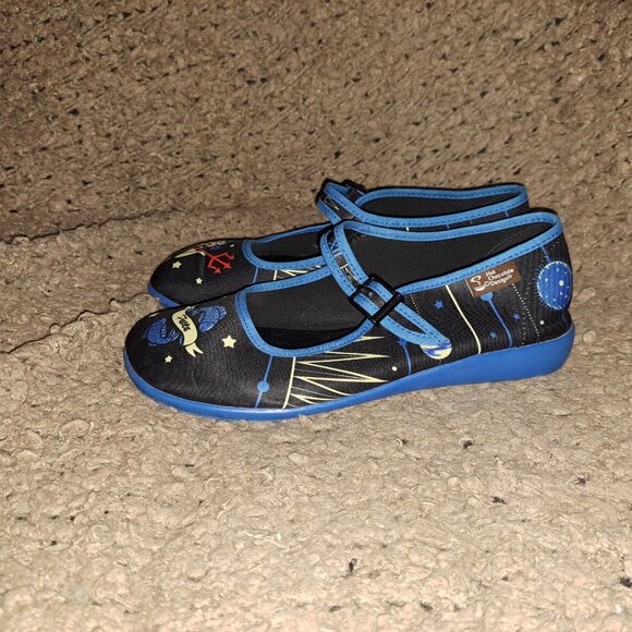 Vintage HOT CHOCOLATE DESIGN-Chocolaticas Zodiac-PISCES- Mary Janes-Sz 38-NM - Picture 2 of 8